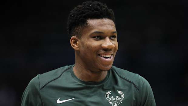 giannis-time.jpg